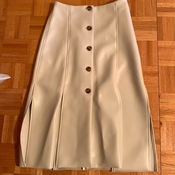 NWT BANANA REPUBLIC Business/Preppy Pearl Vegan Leather Pleated Midi  Skirt - Picture 2 of 7